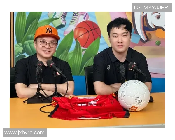 祝福足球球星在赛场上大展宏图勇攀高峰迎接更辉煌的未来