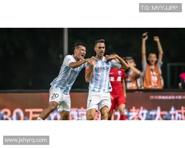 聚焦当今足坛最强球星全面解析他的辉煌成就与未来走势