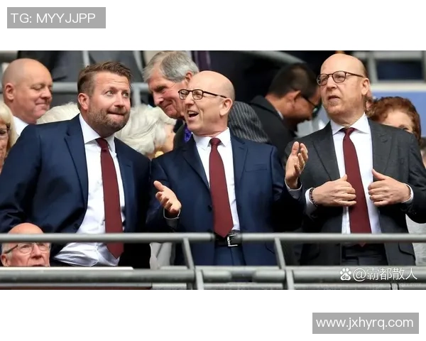 足球传奇永远告别 球迷悼念球星离世带来的无尽哀伤与怀念